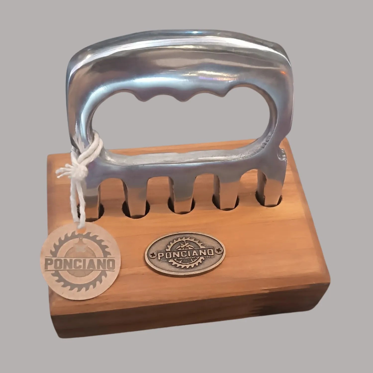 Garra de Urso em Alumínio com Base em Madeira